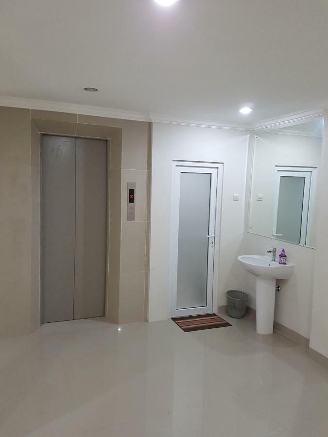 Ethan Hotel Kelapa Gading Jakarta Exterior foto